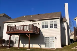 3091 Donegal Dr, Lower Macungie Twp, PA 18062 - Photo 4