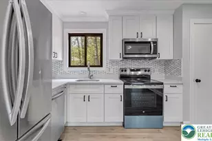 7198 Rimrock Dr, Coolbaugh Twp, PA 18466 - Photo 10