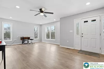 5528 Elmwood Street, Pocono Twp, PA 18372 - Photo 8