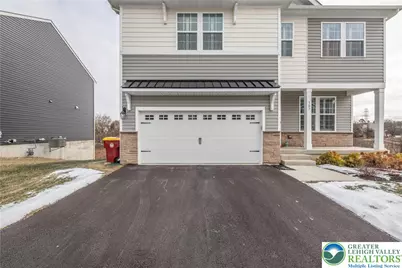 307 Knollwood Drive, Forks Twp, PA 18040 - Photo 4