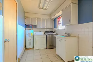 1135 Catasauqua Ave, Allentown City, PA 18102 - Photo 18