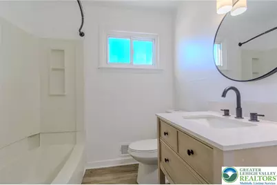 2343 S 9th Street, Allentown City, PA 18103 - Photo 18