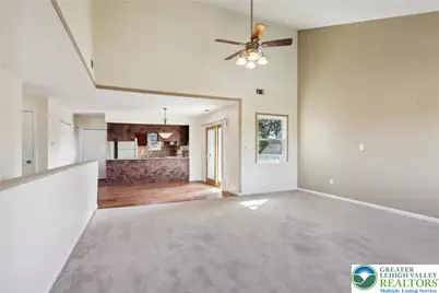 110 Drift Court #B, Bethlehem Township, PA 18020 - Photo 4