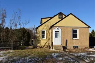 2637 Helen St, South Whitehall Twp, PA 18104 - Photo 2