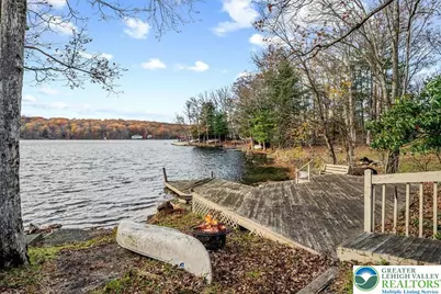 6361 Lakeshore Drive E, Middle Smithfield, PA 18302 - Photo 2