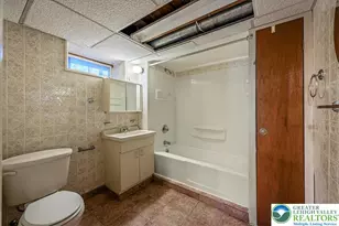 6361 Lakeshore Dr E, Middle Smithfield, PA 18302 - Photo 24