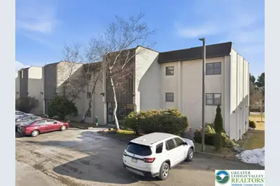 130 Foxfire Drive #306, Mount Pocono Boro, PA 18344 - Photo 2