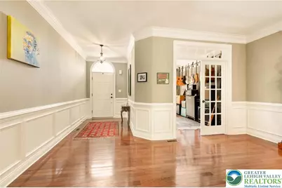 1970 Carriage Knoll Drive, Bethlehem City, PA 18015 - Photo 2