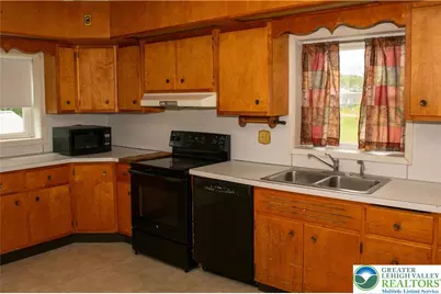 3914 Mauch Chunk Road, North Whitehall Twp, PA 18037 - Photo 2