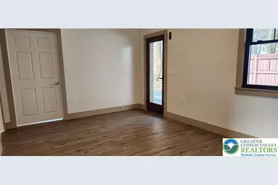 425 Pine Street #Rear, Catasauqua Boro, PA 18032 - Photo 12