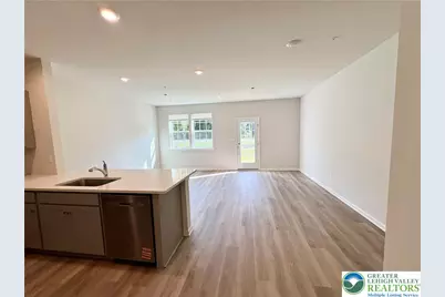 1203 Susan Circle, Upper Macungie Township, PA 18031 - Photo 6