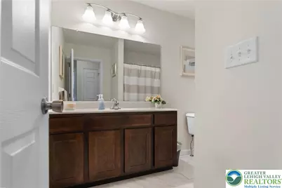 226 Snapdragon Way, Allentown City, PA 18104 - Photo 16