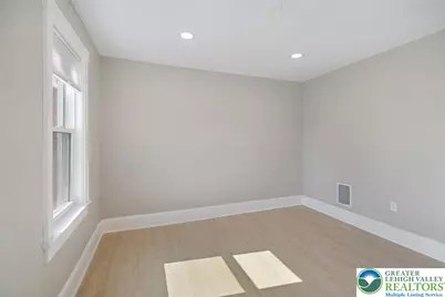 41 S Warren Street, Easton, PA 18042 - Photo 16