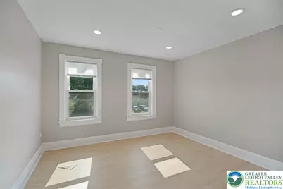 41 S Warren Street, Easton, PA 18042 - Photo 14