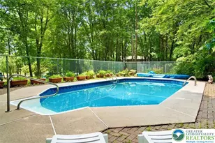 271 N Shore Dr, Tunkhannock Twp, PA 18210 - Photo 4