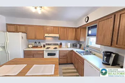 1391 Presidential Drive, Whitehall Twp, PA 18052 - Photo 6