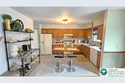 1391 Presidential Drive, Whitehall Twp, PA 18052 - Photo 8