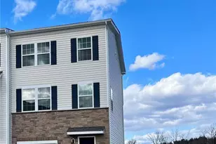 8341 Alexander Ct, Upper Macungie Township, PA 18031 - Photo 2