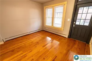 948 W Maple St, Allentown City, PA 18101 - Photo 2