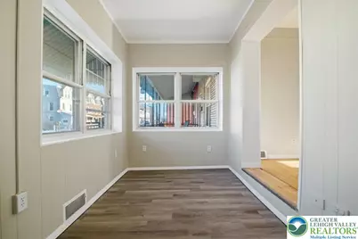 230 E Fairview Street, Allentown City, PA 18109 - Photo 4