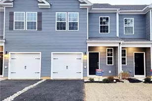 1266 Susan Cir, Upper Macungie Township, PA 18031 - Photo 2