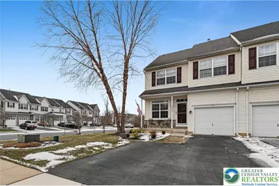 1092 King Way, Upper Macungie Township, PA 18031 - Photo 2