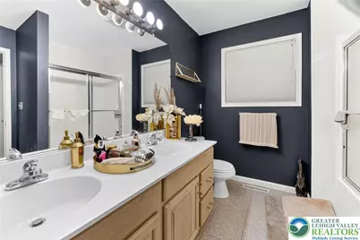 230 Hawthorne Village Court, Middle Smithfield, PA 18302 - Photo 18