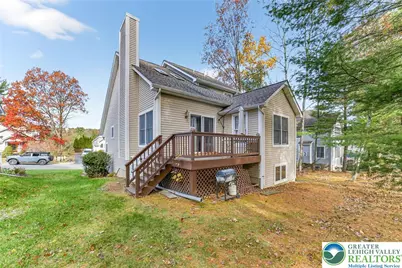 230 Hawthorne Village Court, Middle Smithfield, PA 18302 - Photo 32