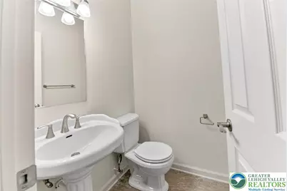 230 Hawthorne Village Court, Middle Smithfield, PA 18302 - Photo 14