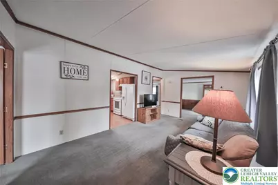 17 Canterbury Court, Forks Twp, PA 18040 - Photo 8