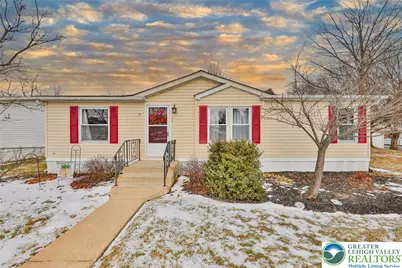 17 Canterbury Court, Forks Twp, PA 18040 - Photo 2