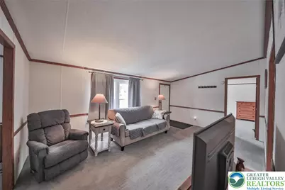 17 Canterbury Court, Forks Twp, PA 18040 - Photo 10