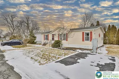 17 Canterbury Court, Forks Twp, PA 18040 - Photo 4