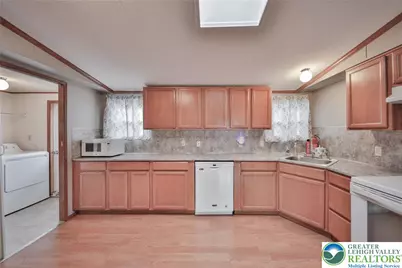 17 Canterbury Court, Forks Twp, PA 18040 - Photo 16