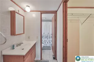 17 Canterbury Ct, Forks Twp, PA 18040 - Photo 26