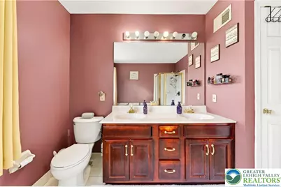 585 Adams Street, Forks Twp, PA 18040 - Photo 34