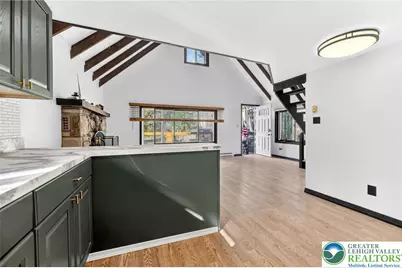 129 Mahoning Drive, Coolbaugh Twp, PA 18347 - Photo 8