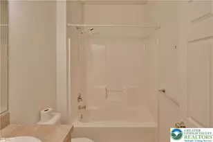 1384 Hennaberry Ln, Forks Twp, PA 18040 - Photo 28