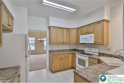 1384 Hennaberry Lane, Forks Twp, PA 18040 - Photo 16