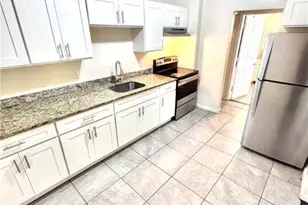 235 N 7th St, Allentown, PA 18102 - Photo 4