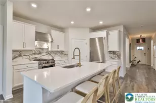 8012 Century Blvd, Lower Macungie, PA 18031 - Photo 22