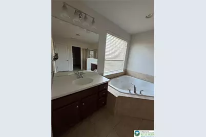 1805 Hemming Way, South Whitehall Twp, PA 18069 - Photo 8