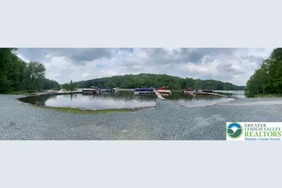 75 Fawnwood, Greentown, PA 18426 - Photo 8