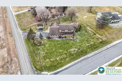 3904 Shirley Drive, North Whitehall Twp, PA 18078 - Photo 6