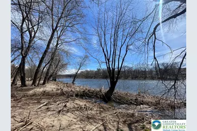 5649 De Pues Road, Lower Mt Bethel Twp, PA 18013 - Photo 2