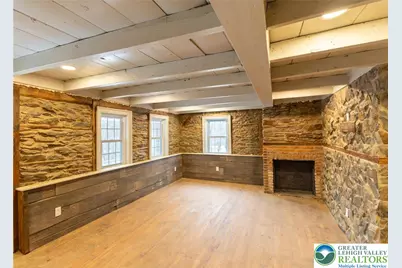 3401 Popular Drive, Lehigh Township, PA 18067 - Photo 2