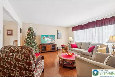 3829 Washington Street, North Whitehall Twp, PA 18078 - Photo 10