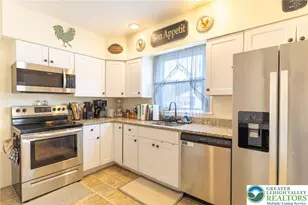 2732 Oregon St, Palmer Twp, PA 18045 - Photo 6