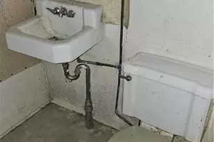 325 E Walnut St, Hellertown Boro, PA 18055 - Photo 54