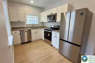 403 Walnut St, Bath Boro, PA 18014 - Photo 8